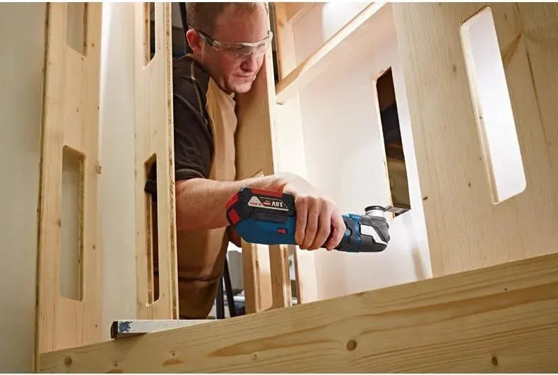 Outil multifonctions BOSCH PRO 18V + coffret L-BOXX GOP 18V-28 (sans batterie) - Reconditionné - Drakare