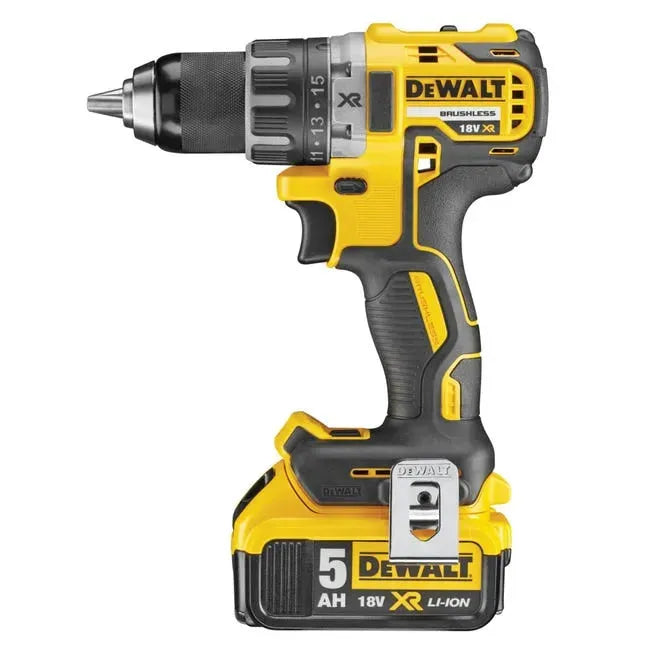 Pack 2 outils DEWALT 18V Li-Ion (2x 5Ah) XR + coffret TSTAK DCK268P2T - Déstockage - Drakare