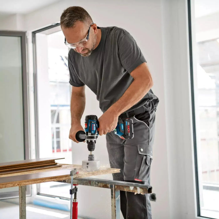 Perceuse visseuse BOSCH PRO 18V + coffret L-BOXX GSR 18V-150 C (sans batterie) - Déstockage - Drakare