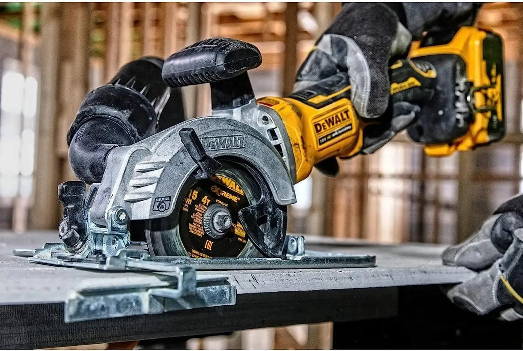 Scie circulaire compact DEWALT 18V XR Ø115mm DCS571N (sans batterie) - Déstockage - Drakare