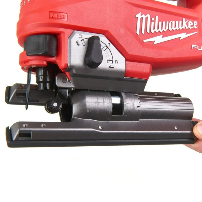 Scie sauteuse MILWAUKEE 18V FUEL + coffret HDBOX M18 FJS-0X (sans batterie) - Reconditionné - Drakare